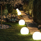 Solar Garden Orb – Wireless Outdoor Light
