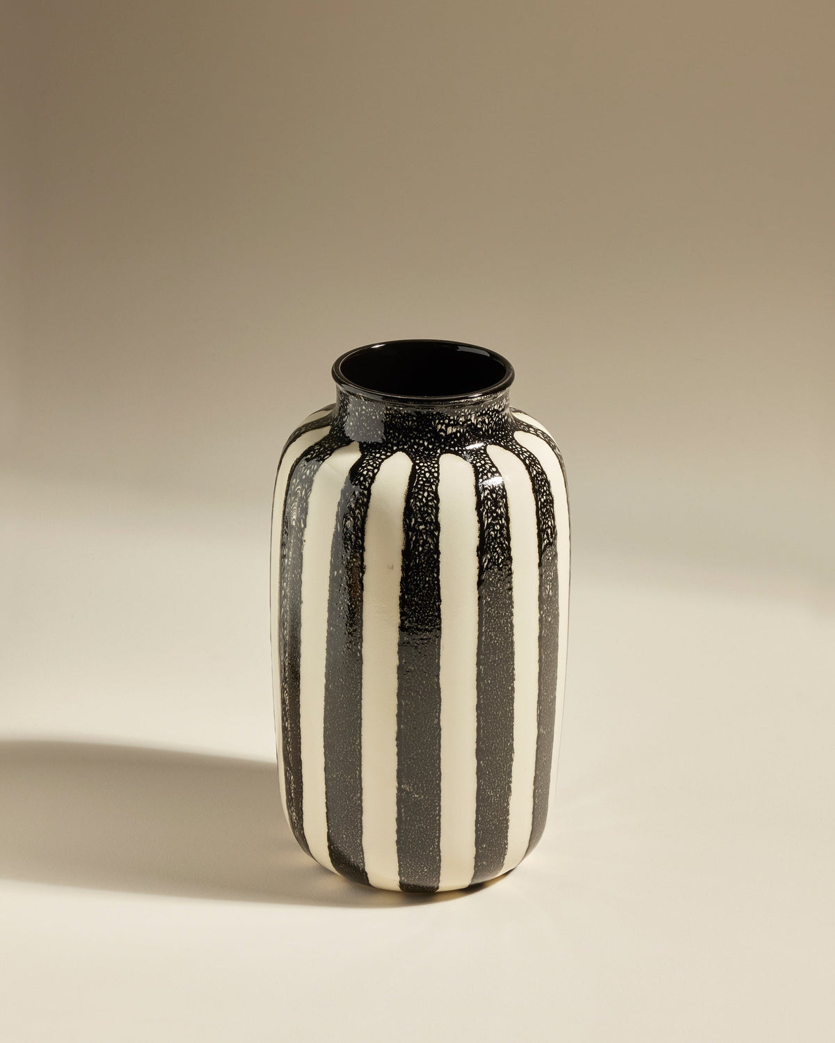 Vase décoratif Taahys en céramique Noir – 36 cm – vue 2