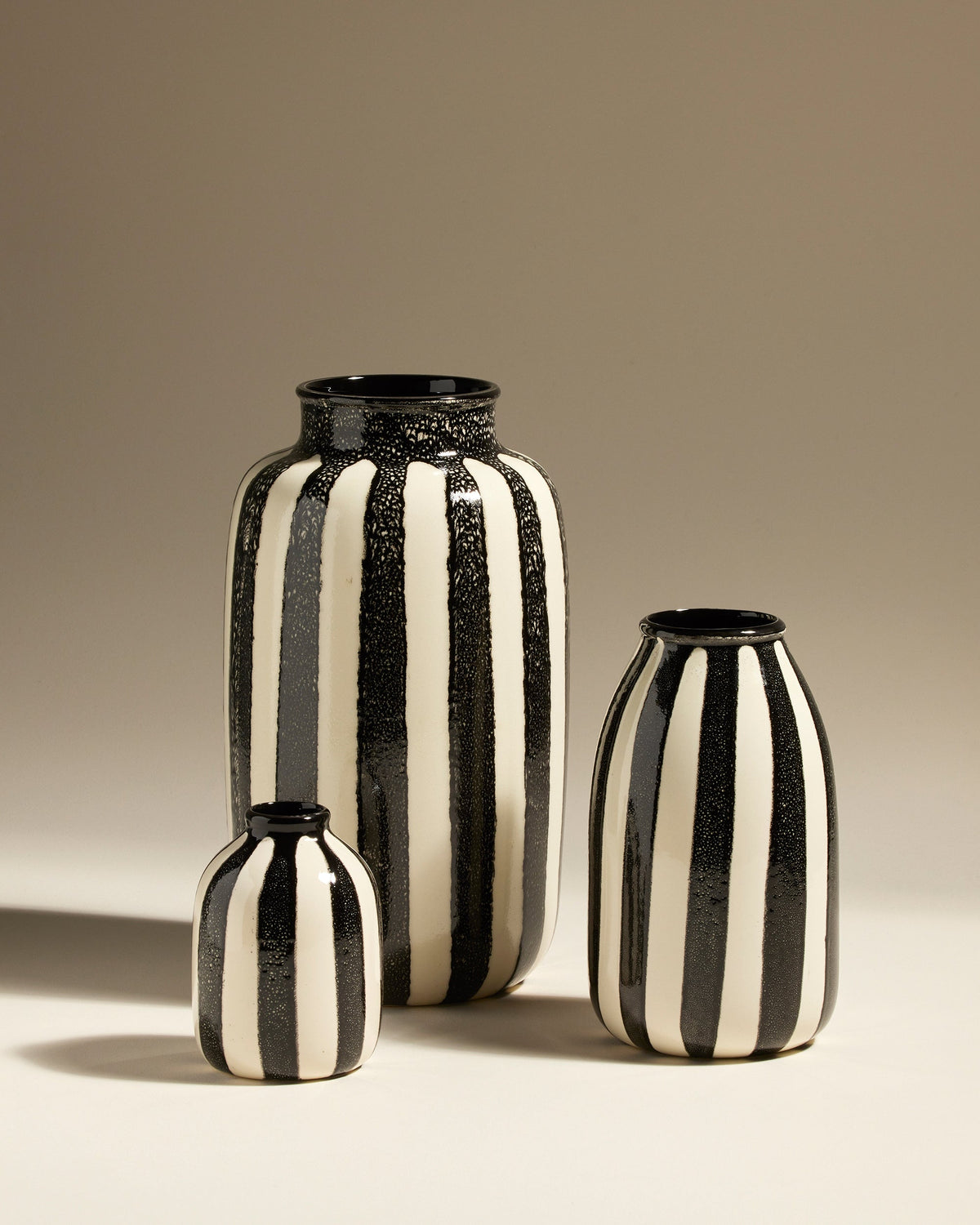 Vase décoratif Taahys en céramique Noir – 36 cm – vue 4
